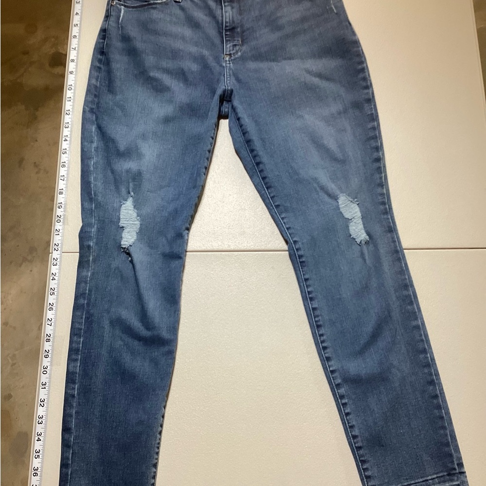 Lee women’s Slim Fit Skinny Leg jeans in size 10